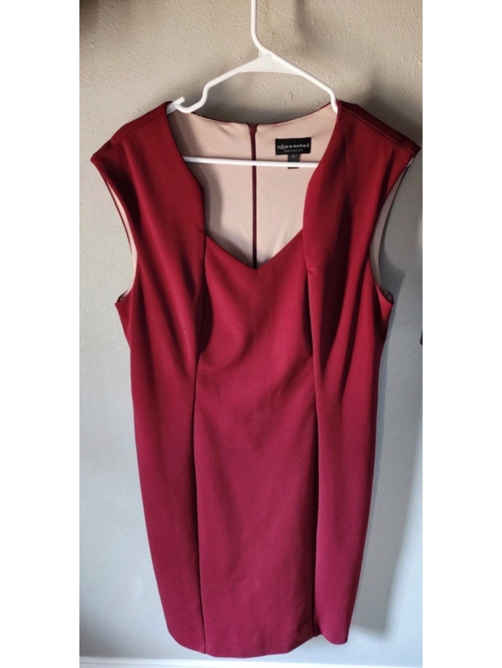 Connected Apparel Women’s Size 14 Burgundy Sheath Cocktail Dress Sleeveless